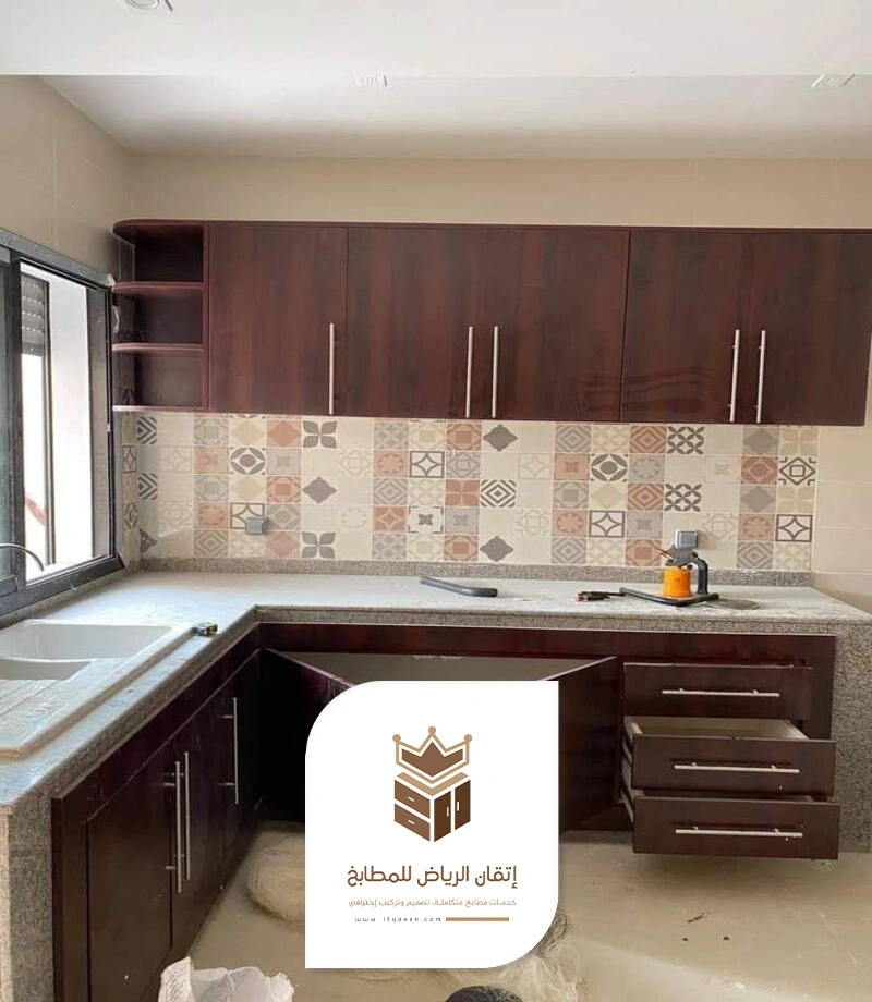 تغيير لون دواليب المطبخ الرياض